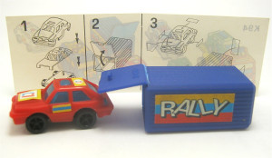 Rennstall EU 1993/94 , Rennwagen mit Garage + Beipackzettel