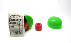 Der Hafen-Das Tor zur Welt Leuchtturm langer Hans Original im Ei + Beipackzettel mit Logo
