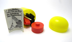 Der Hafen-Das Tor zur Welt Hafenkran vom Trockendock Original im Ei + Beipackzettel mit Logo